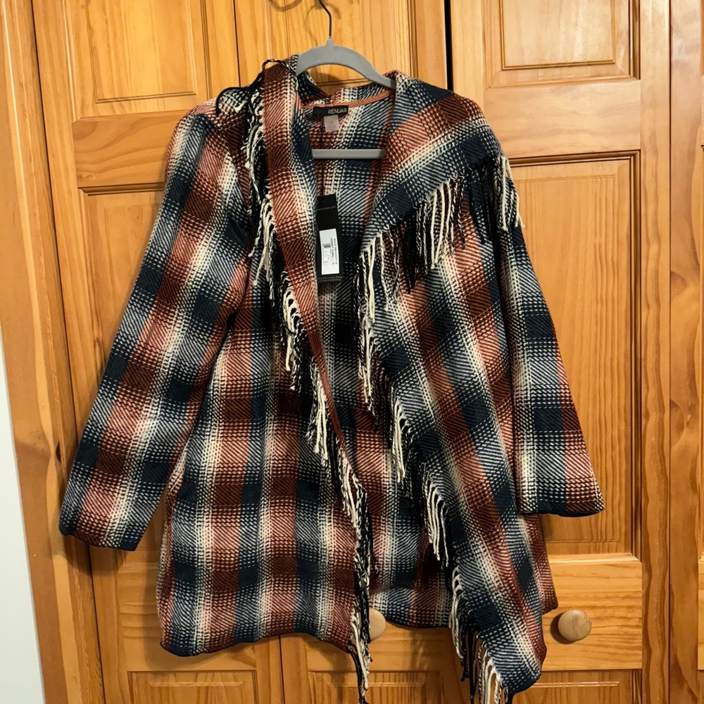NWT Plaid Fringe Women's Thick Sweater